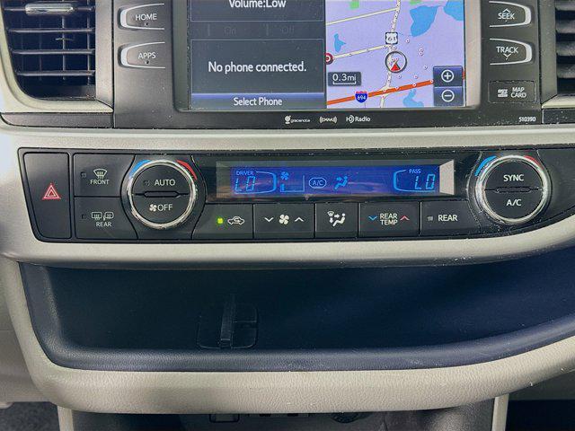 used 2019 Toyota Highlander car, priced at $26,977