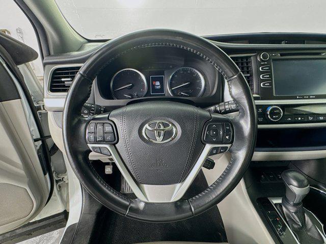used 2019 Toyota Highlander car, priced at $26,977