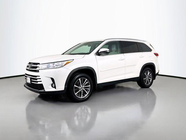 used 2019 Toyota Highlander car, priced at $26,977