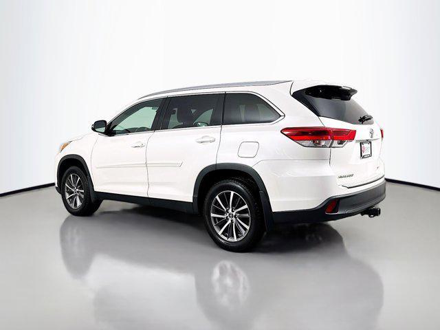 used 2019 Toyota Highlander car, priced at $26,977