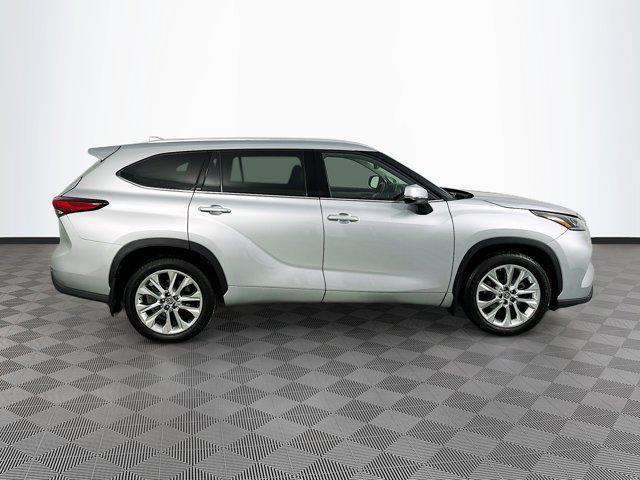 used 2021 Toyota Highlander car, priced at $38,977