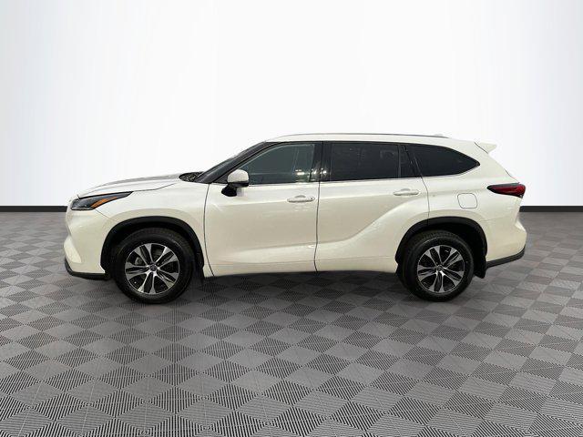 used 2021 Toyota Highlander car, priced at $38,973