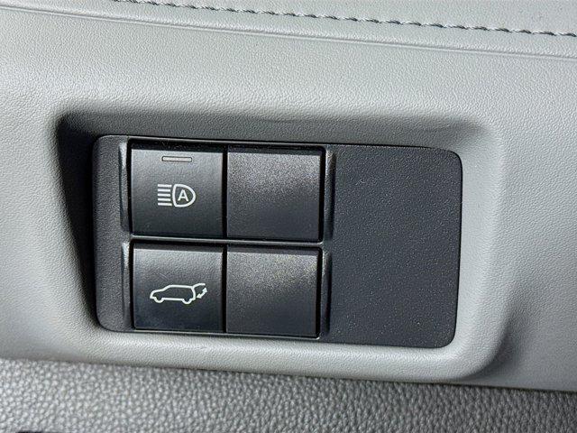 used 2021 Toyota Highlander Hybrid car, priced at $38,977