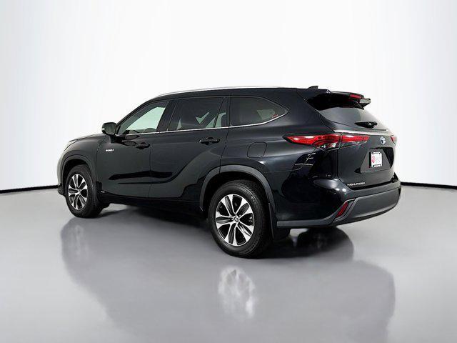 used 2021 Toyota Highlander Hybrid car, priced at $38,977
