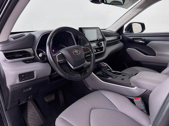 used 2021 Toyota Highlander Hybrid car, priced at $38,977
