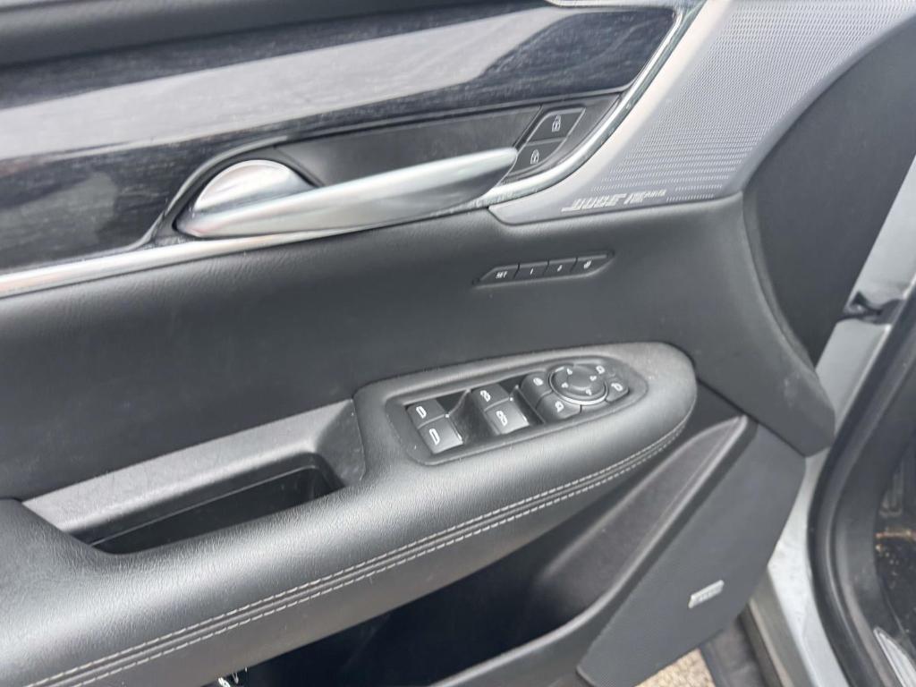 used 2023 Cadillac XT5 car, priced at $35,900