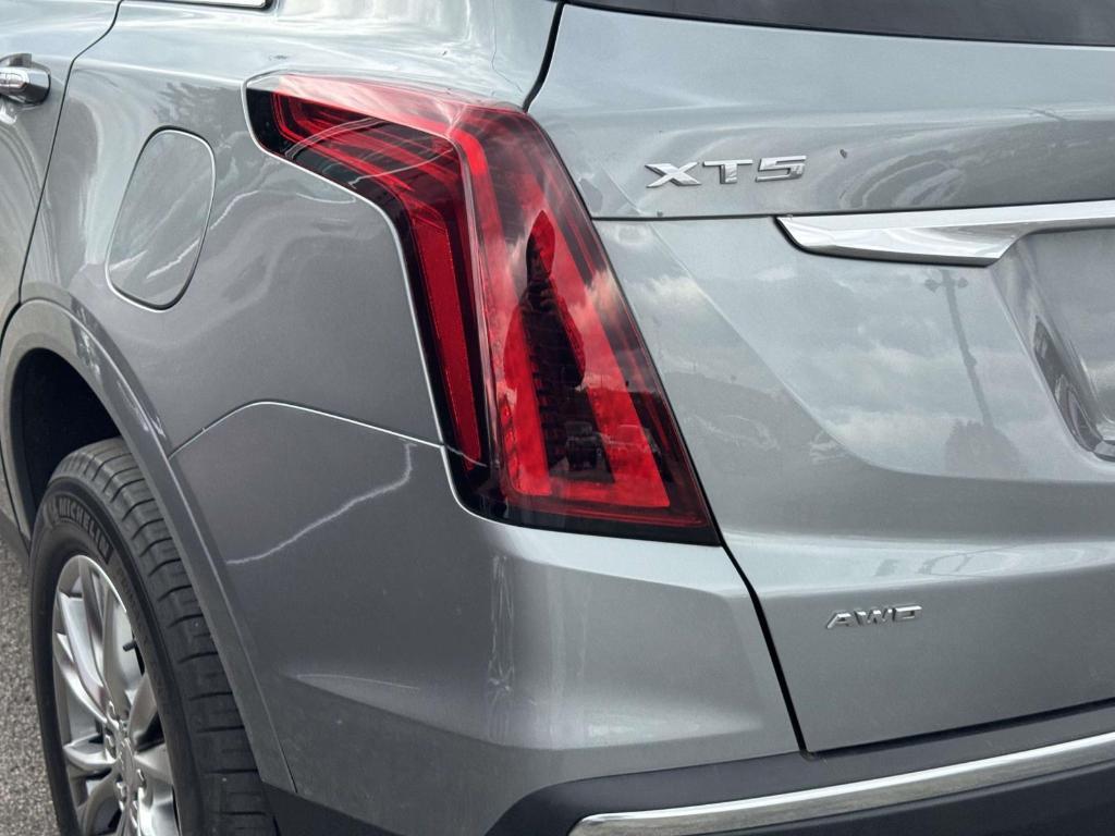 used 2023 Cadillac XT5 car, priced at $35,900