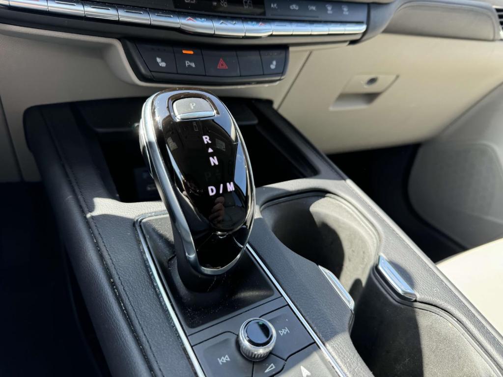 used 2021 Cadillac XT4 car, priced at $26,900