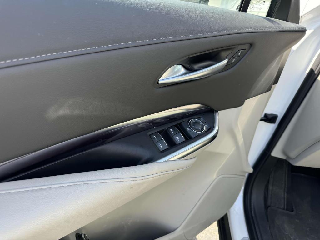 used 2021 Cadillac XT4 car, priced at $26,900