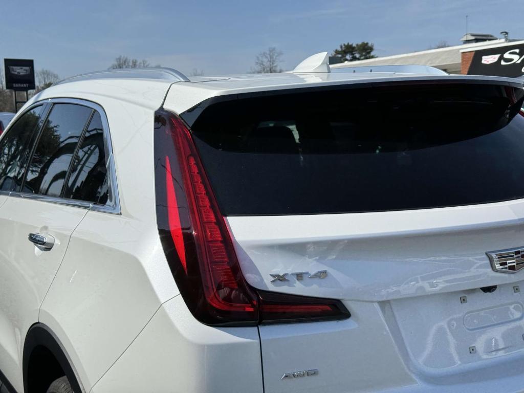 used 2021 Cadillac XT4 car, priced at $26,900
