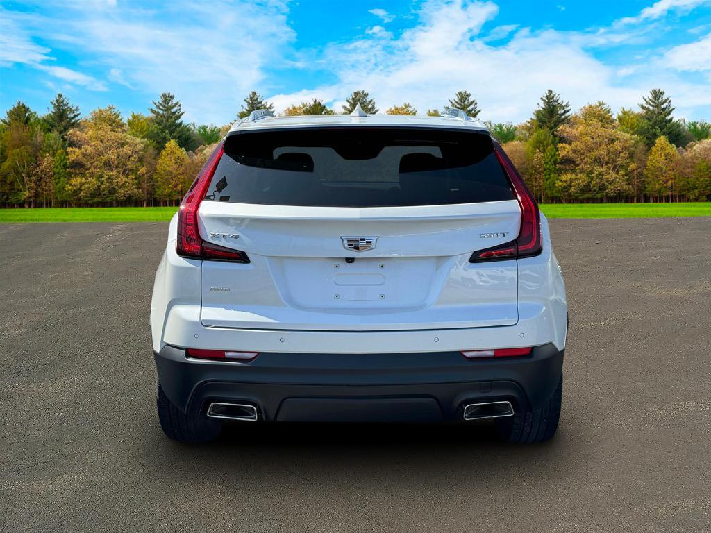 used 2021 Cadillac XT4 car, priced at $26,900