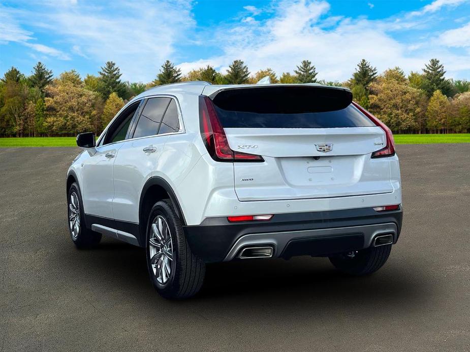 used 2021 Cadillac XT4 car, priced at $30,900