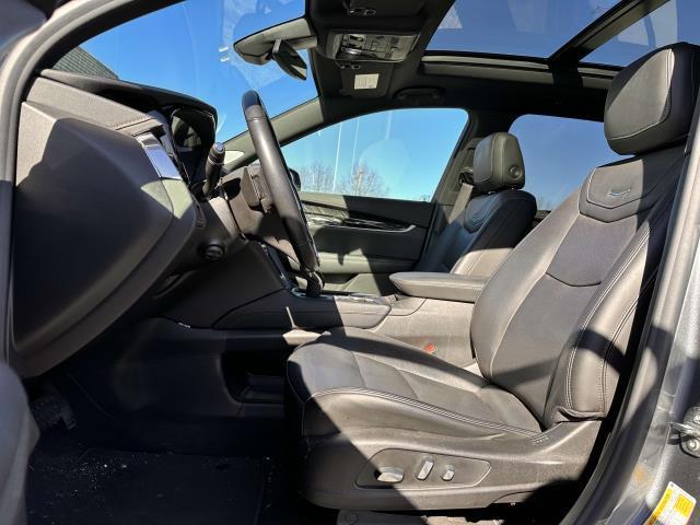 used 2021 Cadillac XT6 car, priced at $34,900