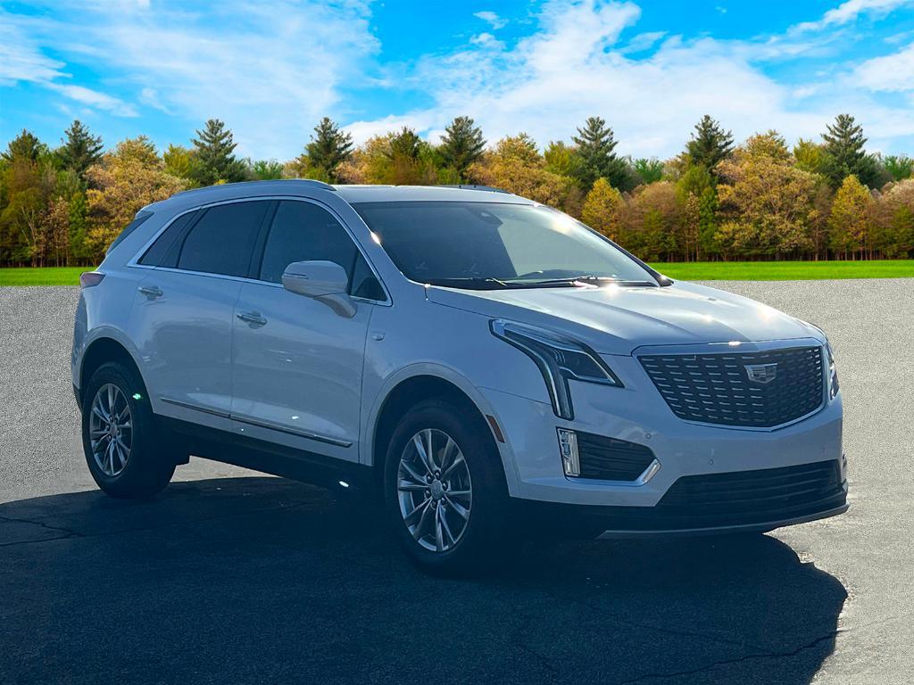 used 2022 Cadillac XT5 car, priced at $35,900