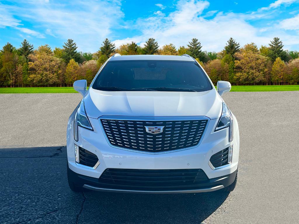 used 2022 Cadillac XT5 car, priced at $35,900