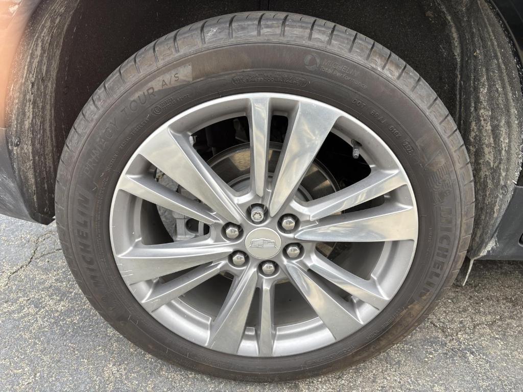 used 2023 Cadillac XT5 car, priced at $36,900