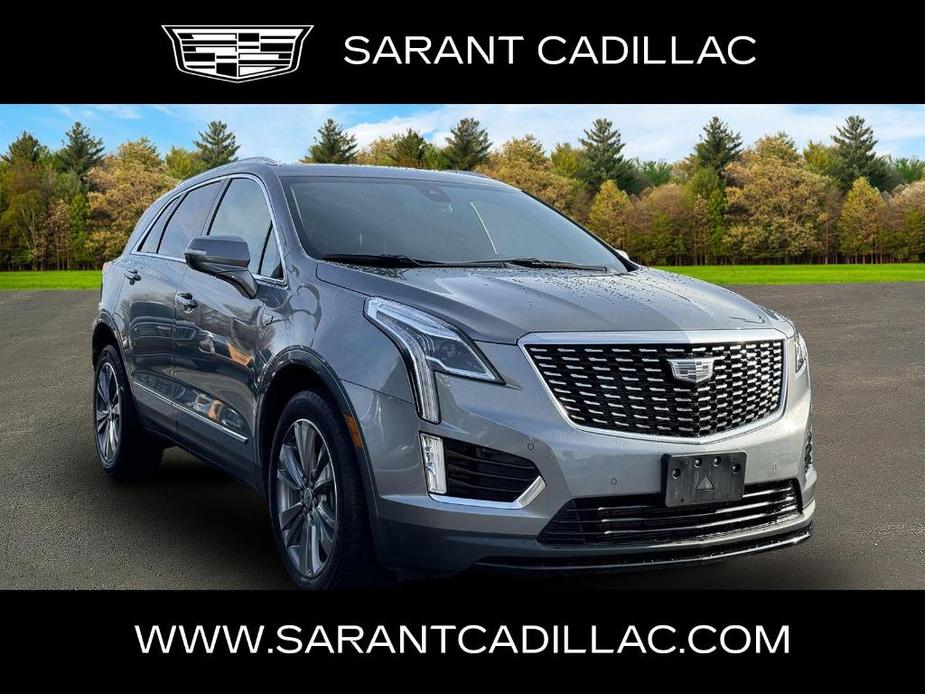 used 2022 Cadillac XT5 car, priced at $29,900