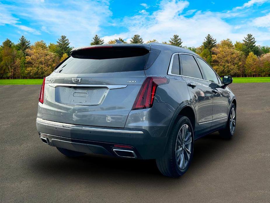 used 2022 Cadillac XT5 car, priced at $29,900