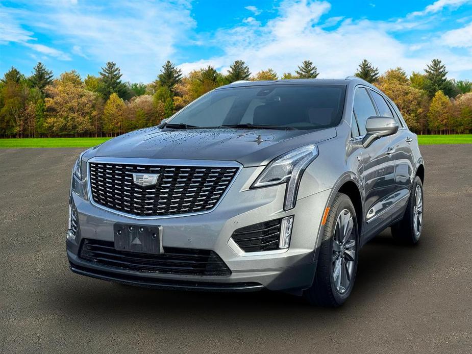 used 2022 Cadillac XT5 car, priced at $29,900