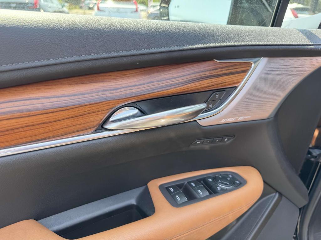 used 2022 Cadillac XT5 car, priced at $35,900