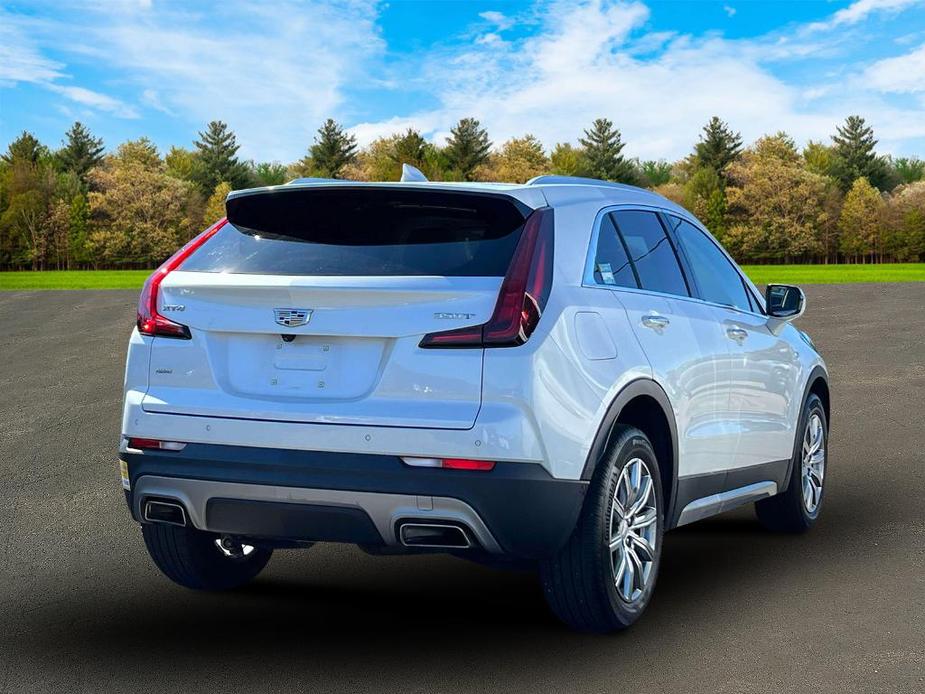 used 2021 Cadillac XT4 car, priced at $29,900