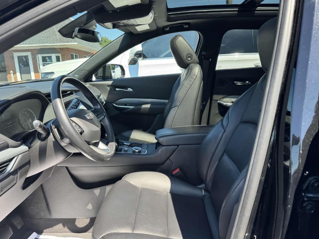 used 2021 Cadillac XT4 car, priced at $26,900