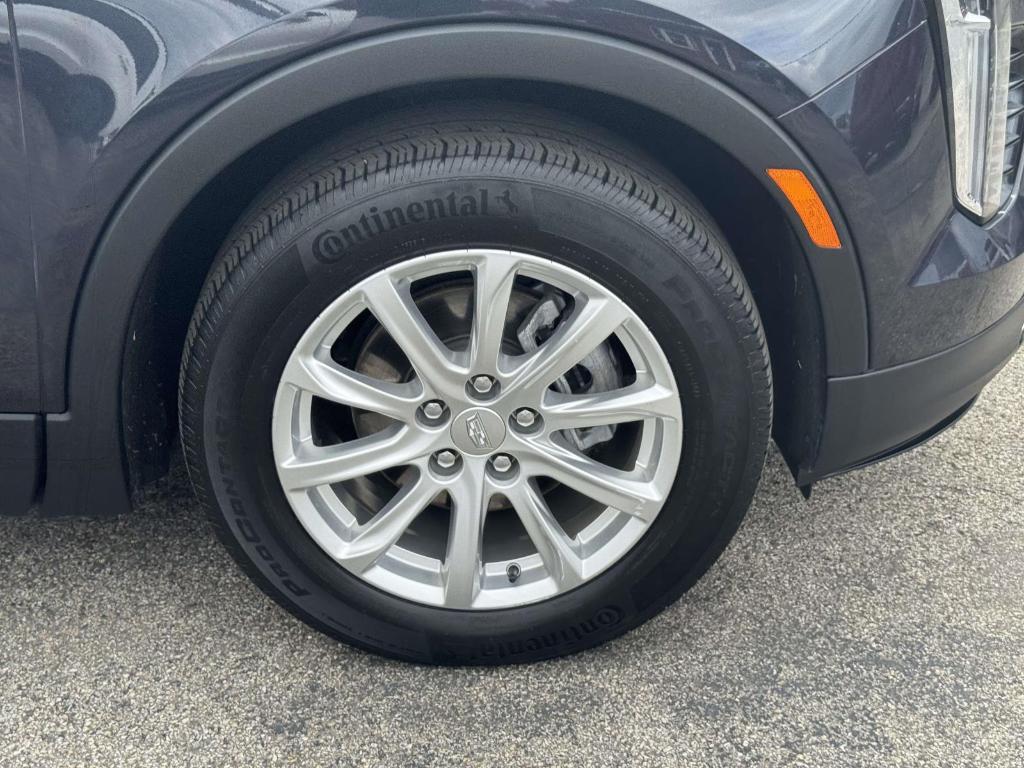 used 2023 Cadillac XT4 car, priced at $28,900
