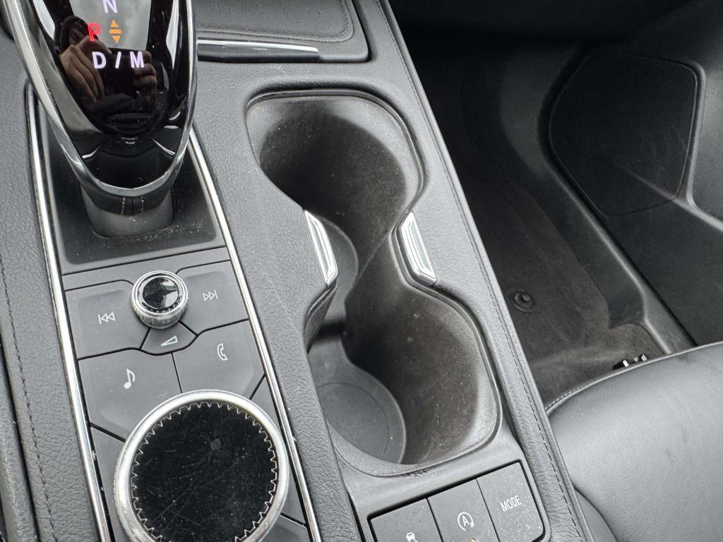 used 2023 Cadillac XT4 car, priced at $28,900