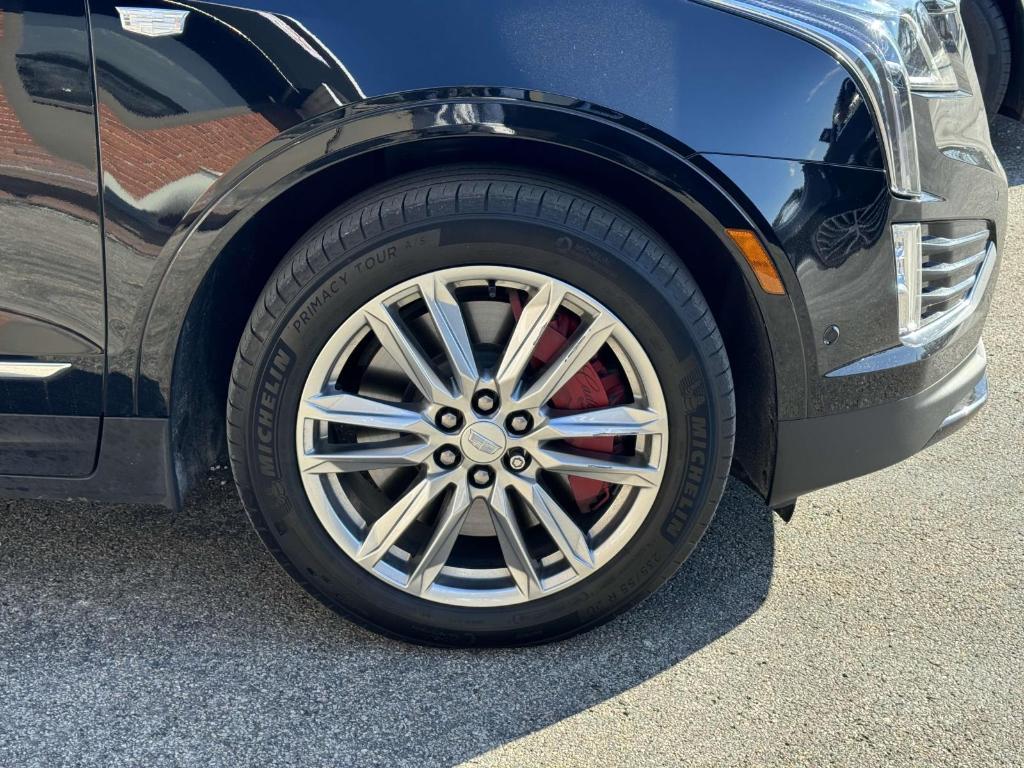 used 2024 Cadillac XT5 car, priced at $39,900