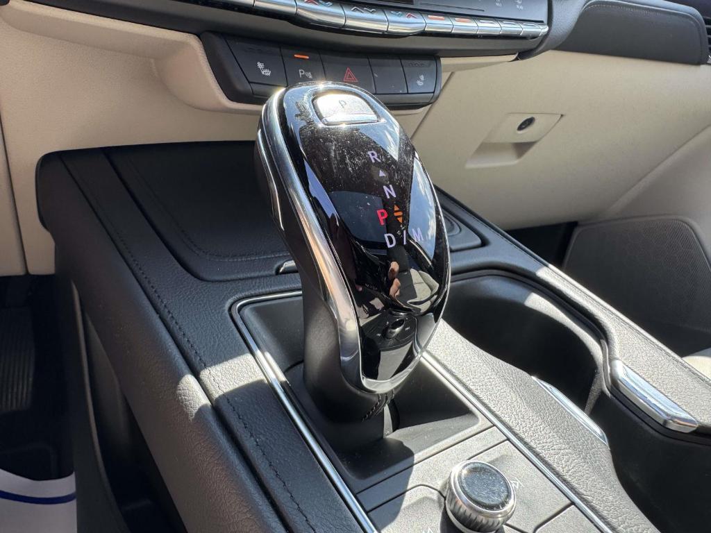 used 2023 Cadillac XT4 car, priced at $30,900