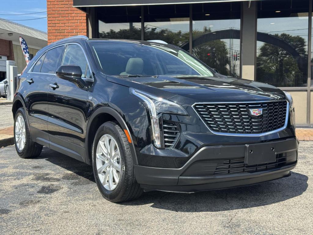 used 2023 Cadillac XT4 car, priced at $30,900