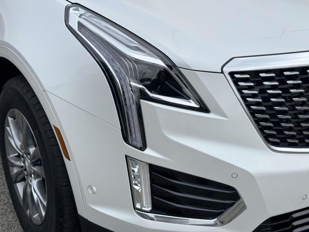 used 2023 Cadillac XT5 car, priced at $38,900