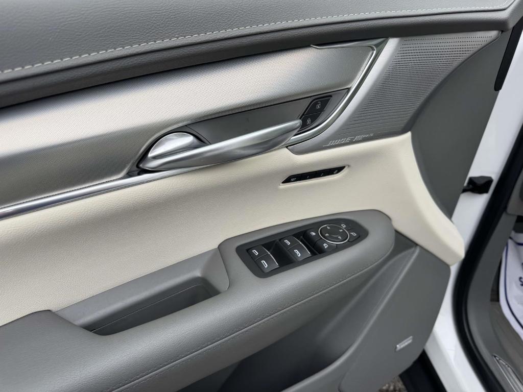 used 2023 Cadillac XT5 car, priced at $38,900