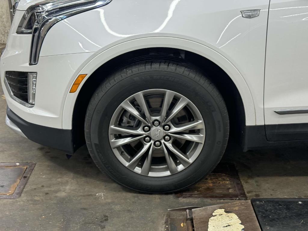 used 2021 Cadillac XT5 car, priced at $34,900