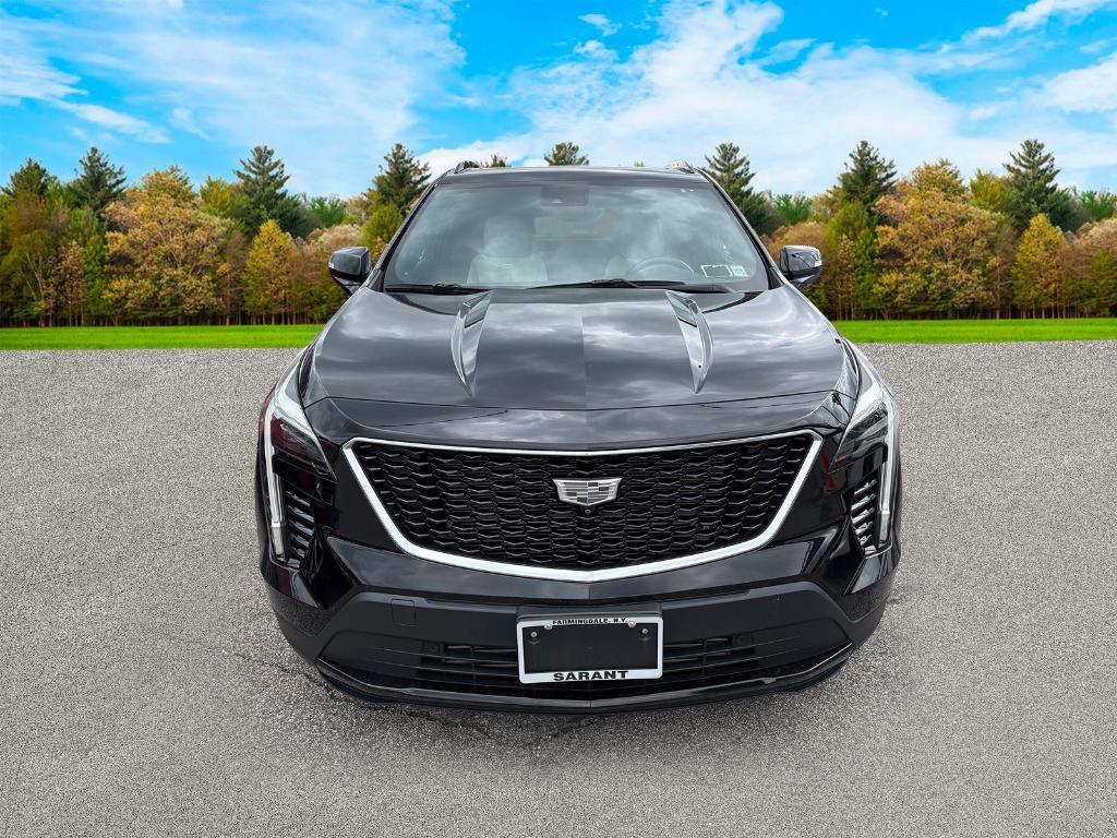 used 2022 Cadillac XT4 car, priced at $33,900