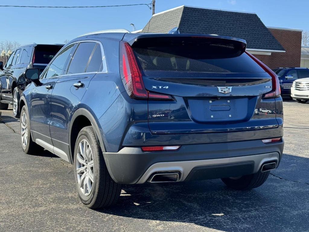 used 2021 Cadillac XT4 car, priced at $29,900