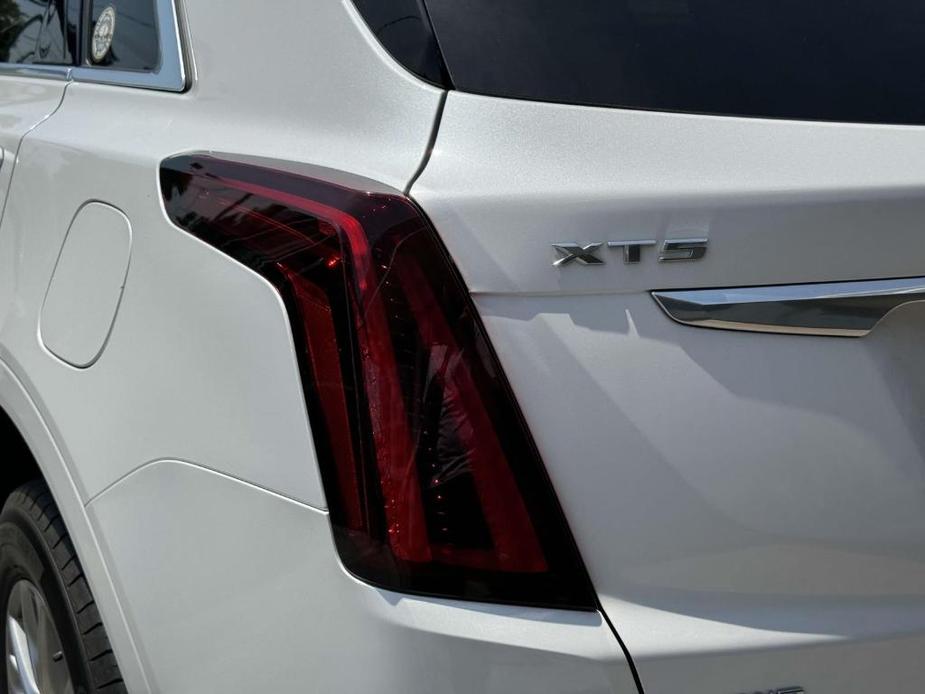 used 2021 Cadillac XT5 car, priced at $31,900