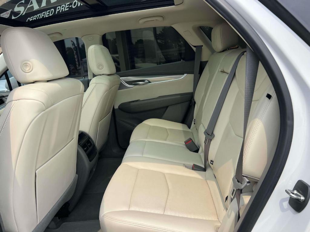 used 2022 Cadillac XT5 car, priced at $31,900