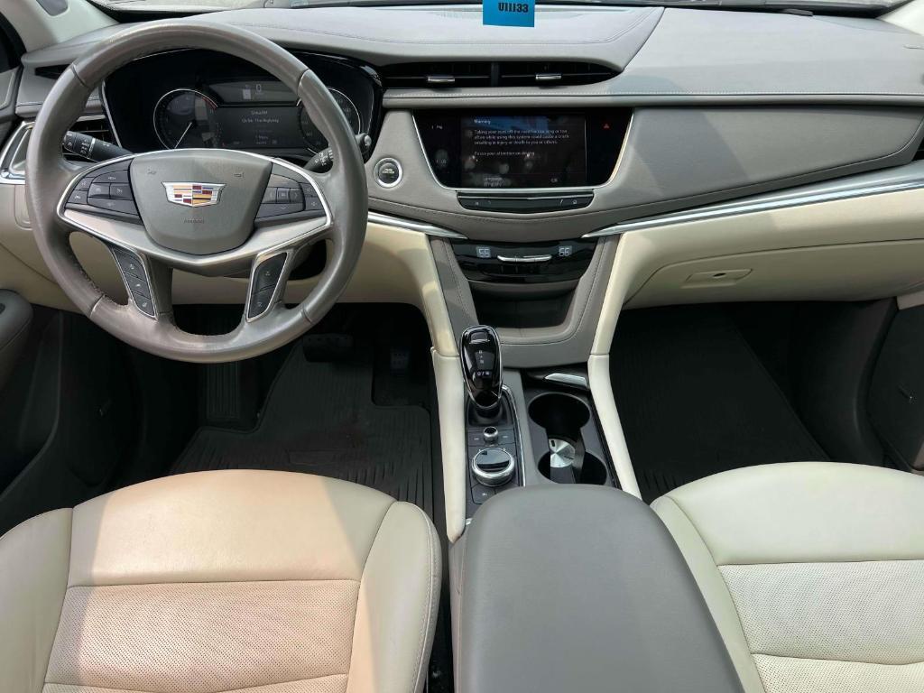 used 2022 Cadillac XT5 car, priced at $31,900