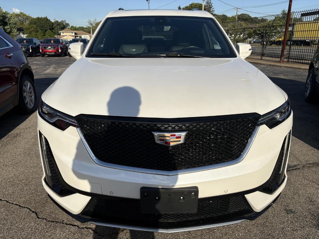 used 2022 Cadillac XT6 car, priced at $38,900