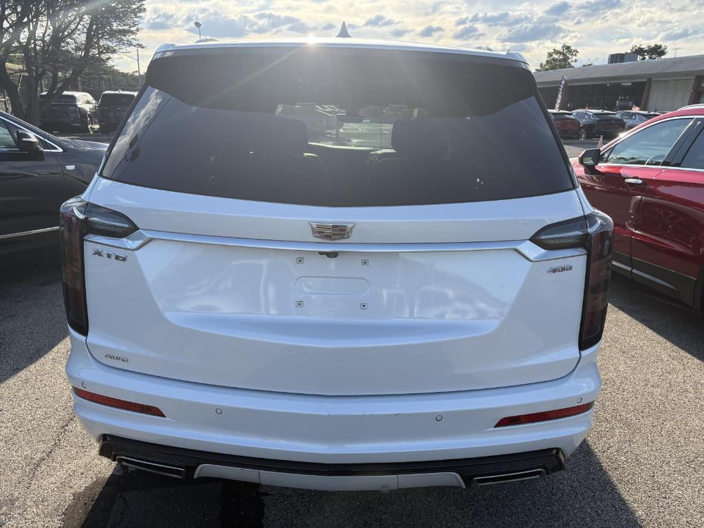 used 2022 Cadillac XT6 car, priced at $38,900
