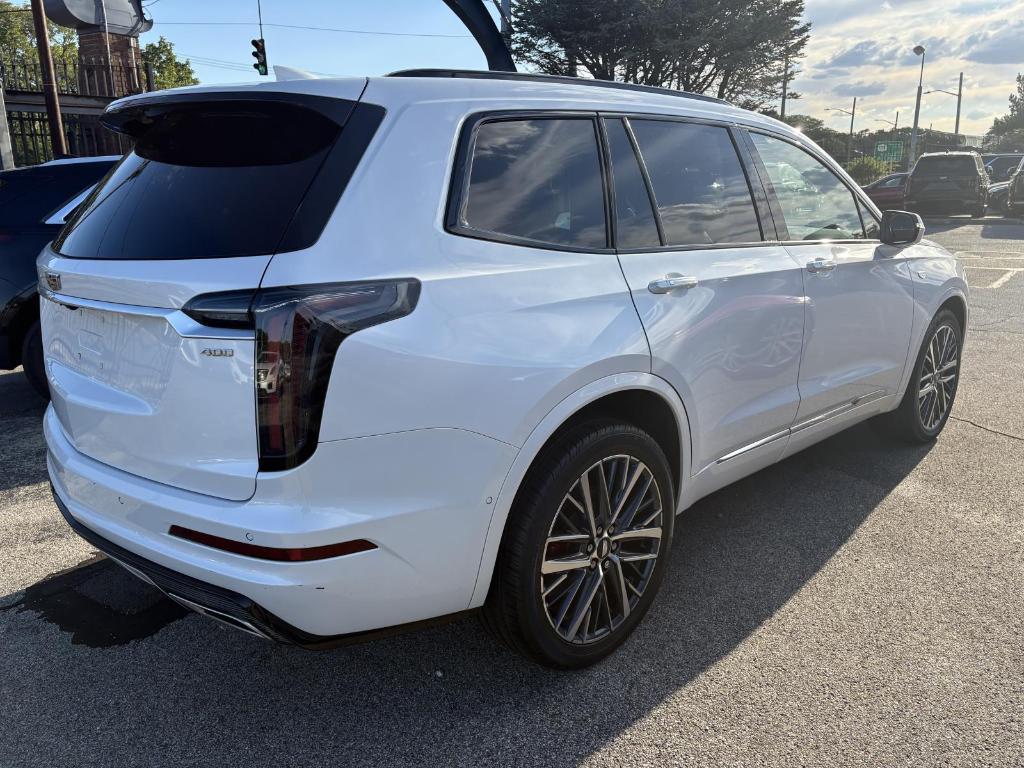 used 2022 Cadillac XT6 car, priced at $38,900