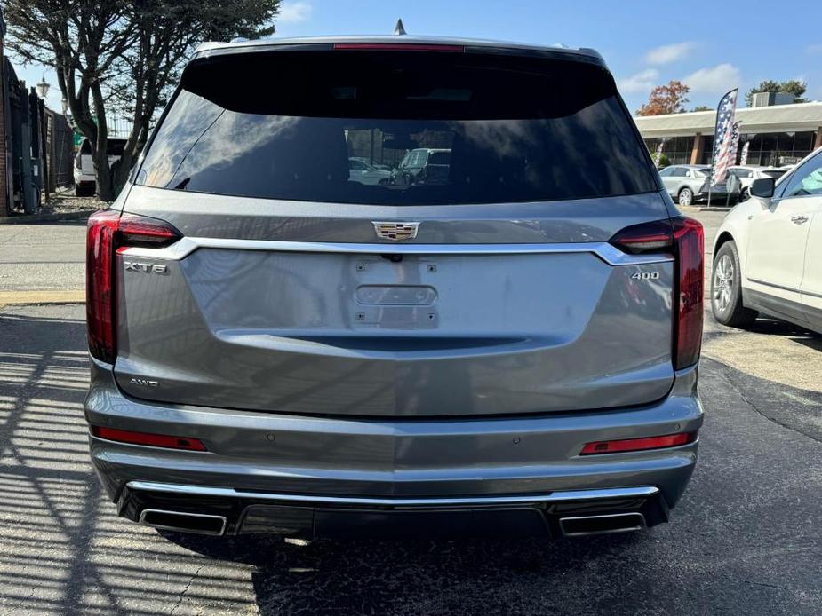 used 2022 Cadillac XT6 car, priced at $36,900