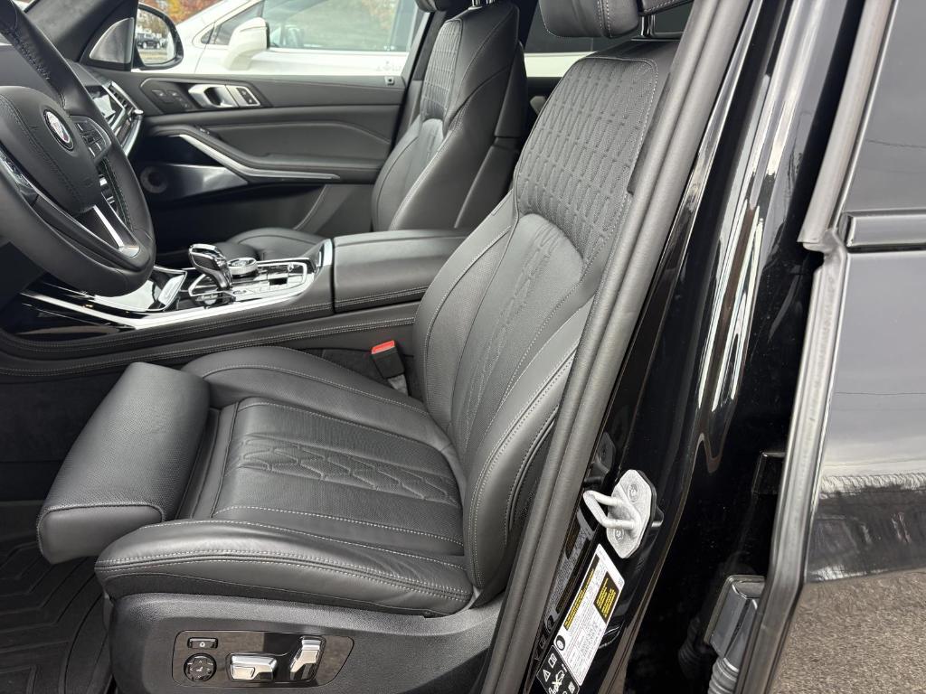 used 2025 BMW ALPINA XB7 car, priced at $129,900