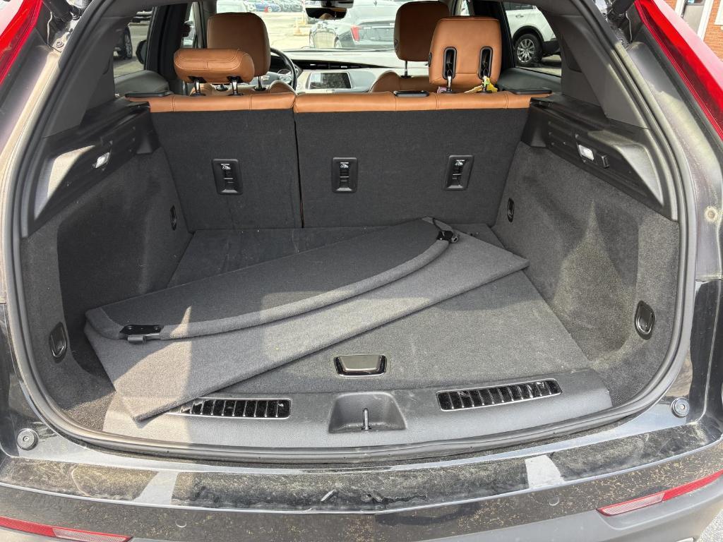 used 2022 Cadillac XT4 car, priced at $29,900