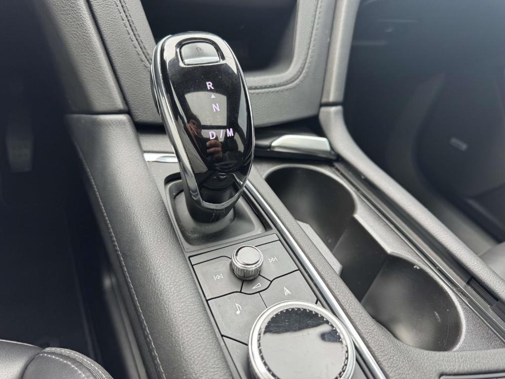 used 2022 Cadillac XT6 car