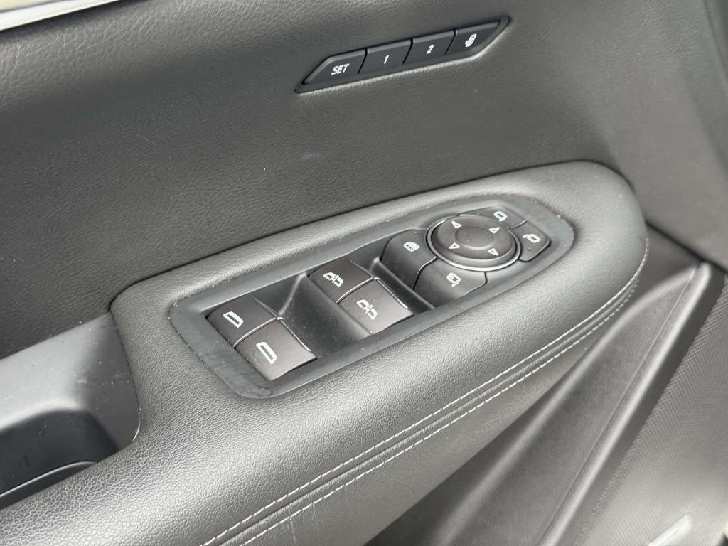 used 2022 Cadillac XT6 car
