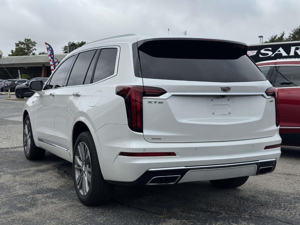 used 2022 Cadillac XT6 car