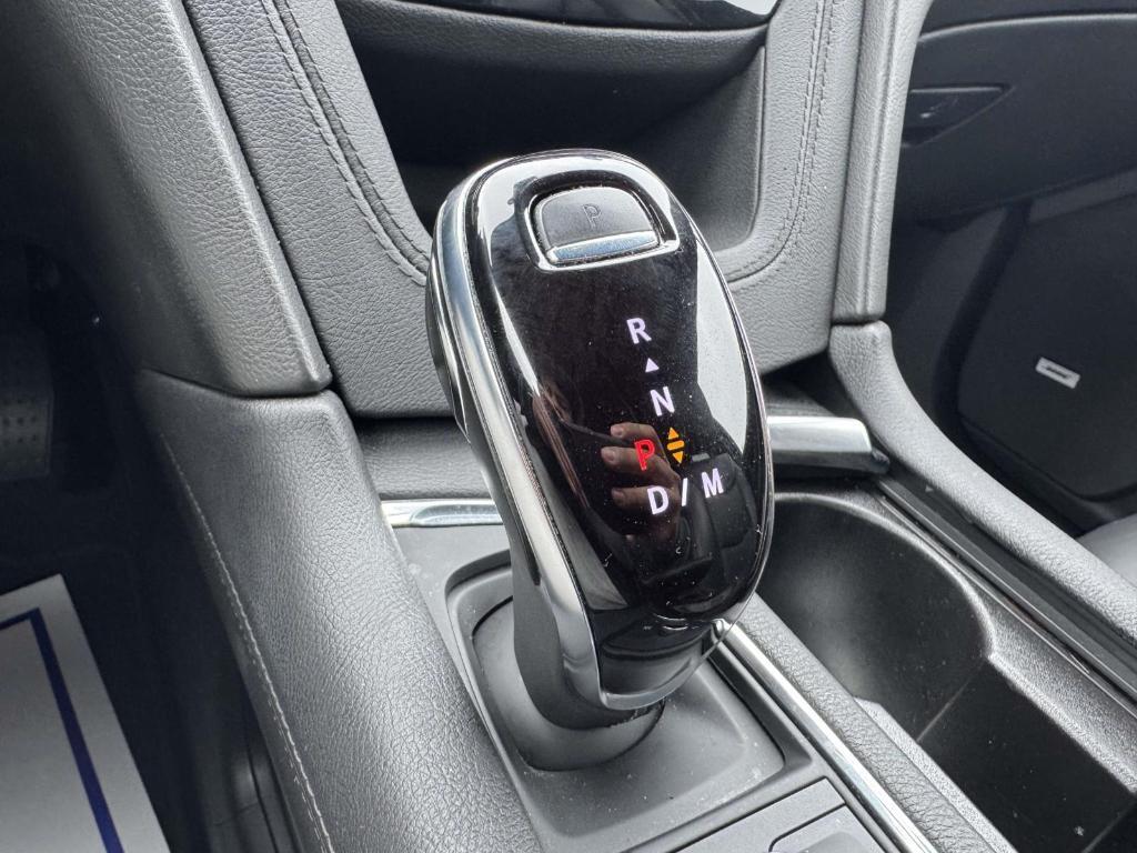 used 2022 Cadillac XT6 car, priced at $36,900