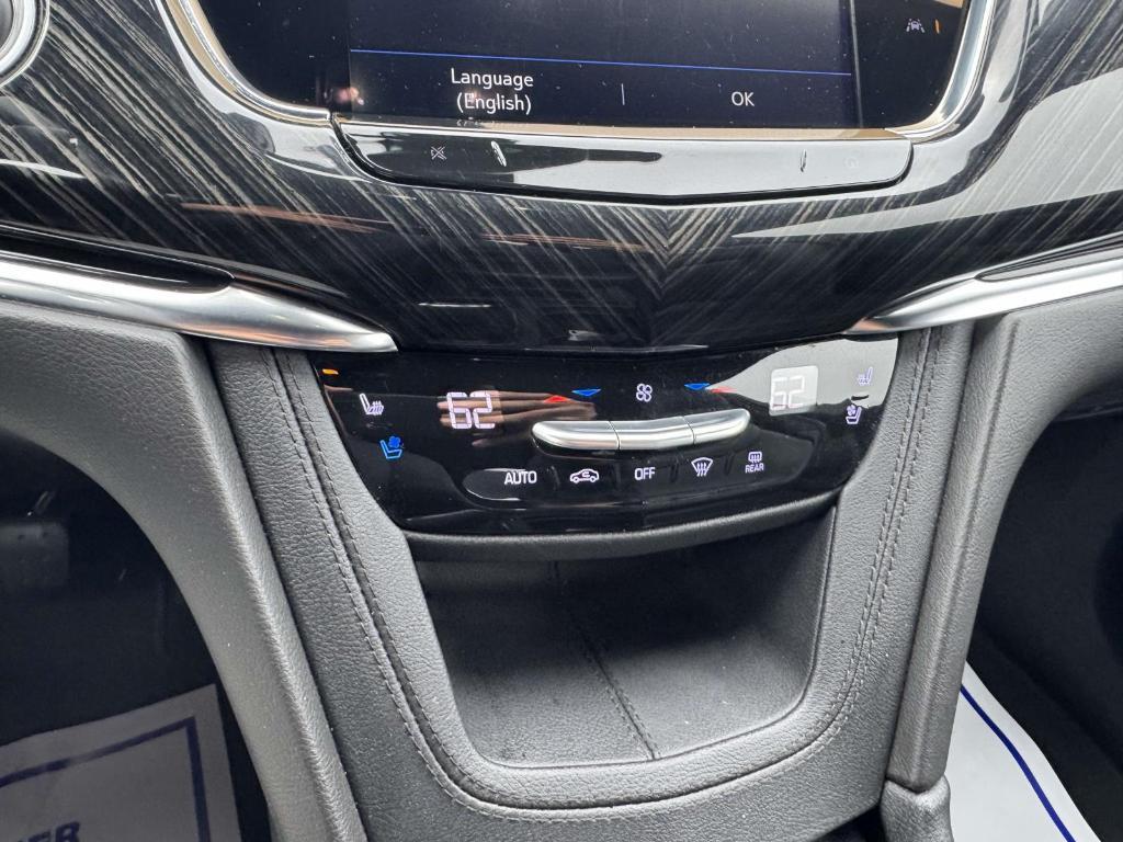 used 2022 Cadillac XT6 car, priced at $36,900